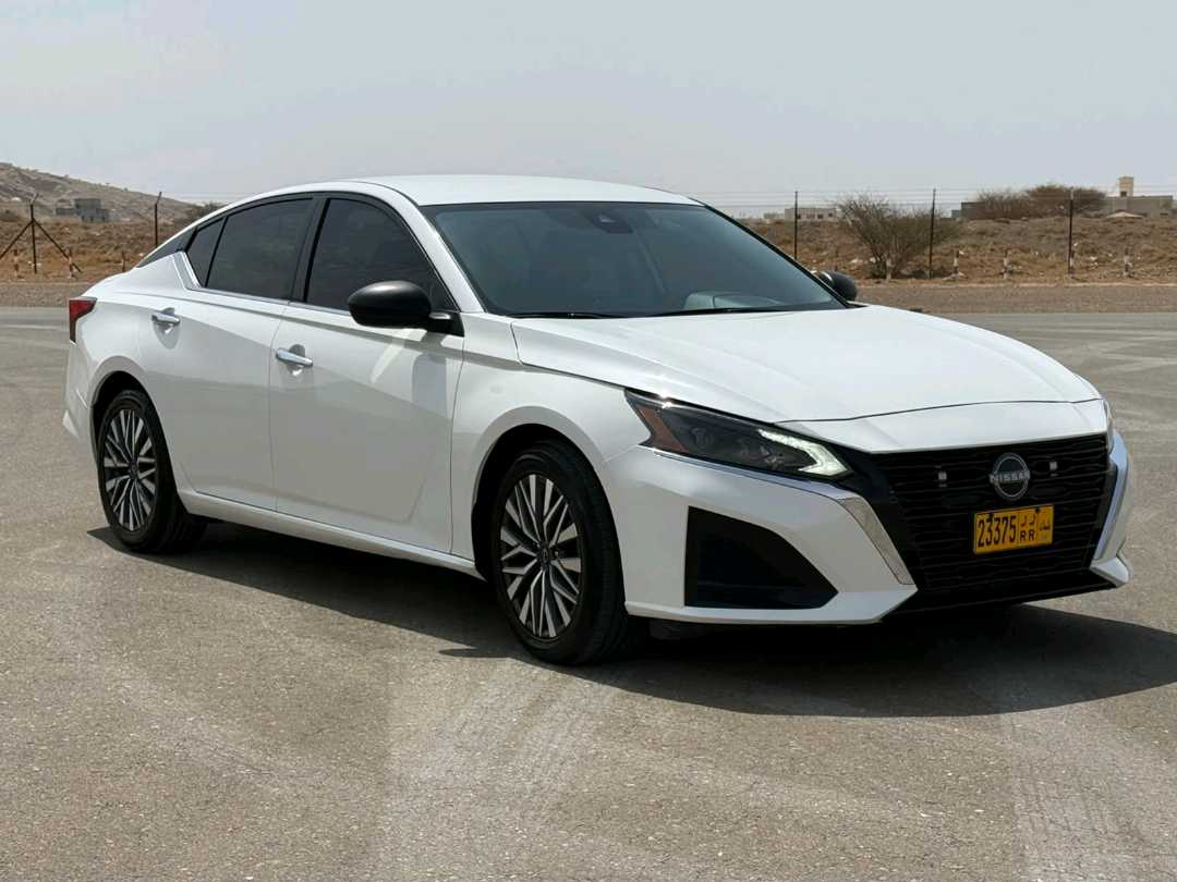 Car Image 2024 NISSAN ALTIMA SV