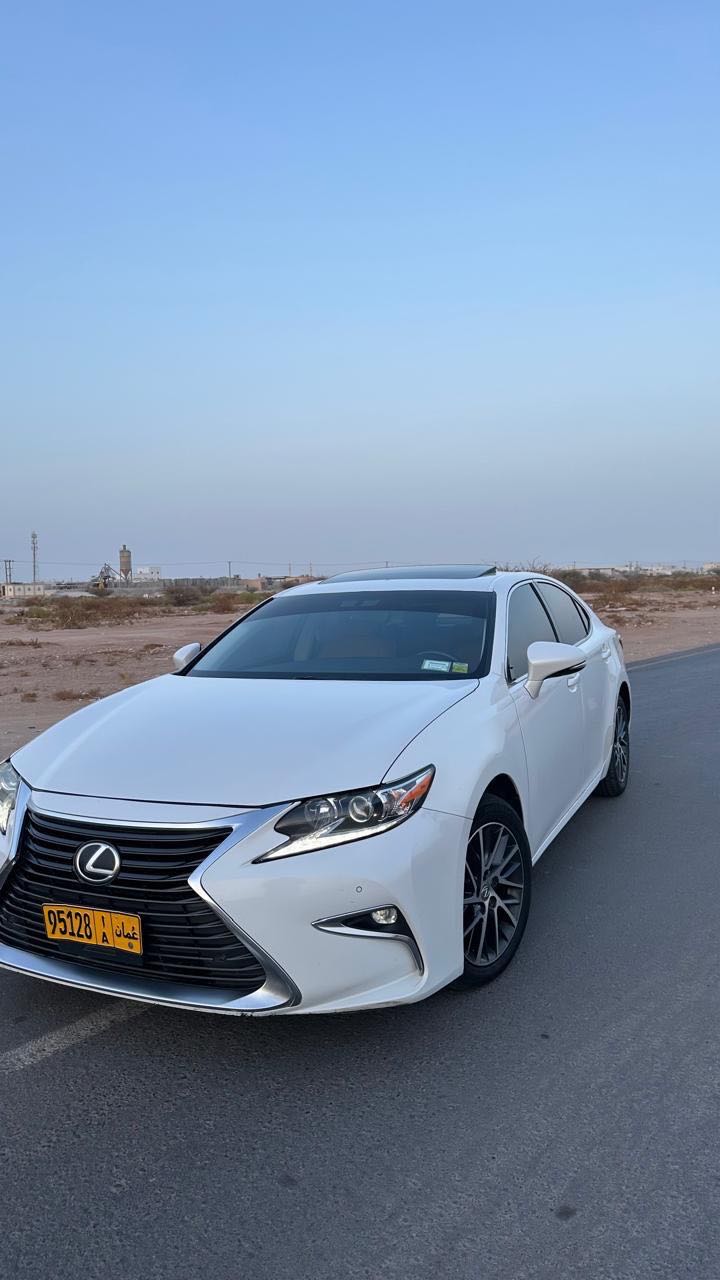 Car Image 2016 LEXUS ES 350