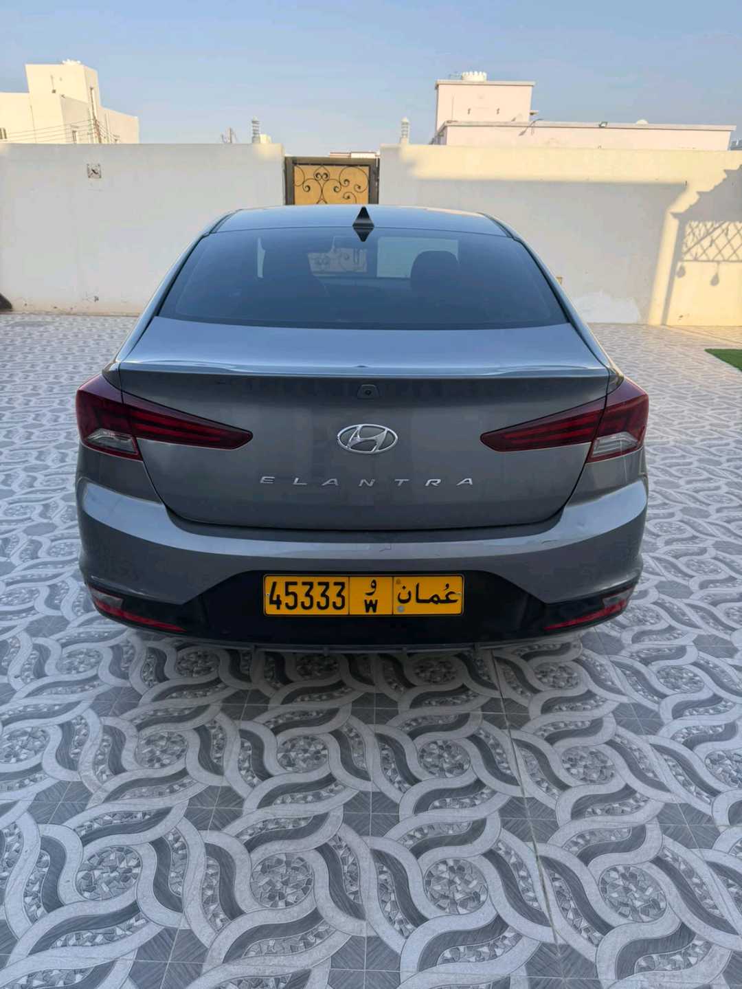 Car Image 2019 HYUNDAI ELANTRA LIMITED