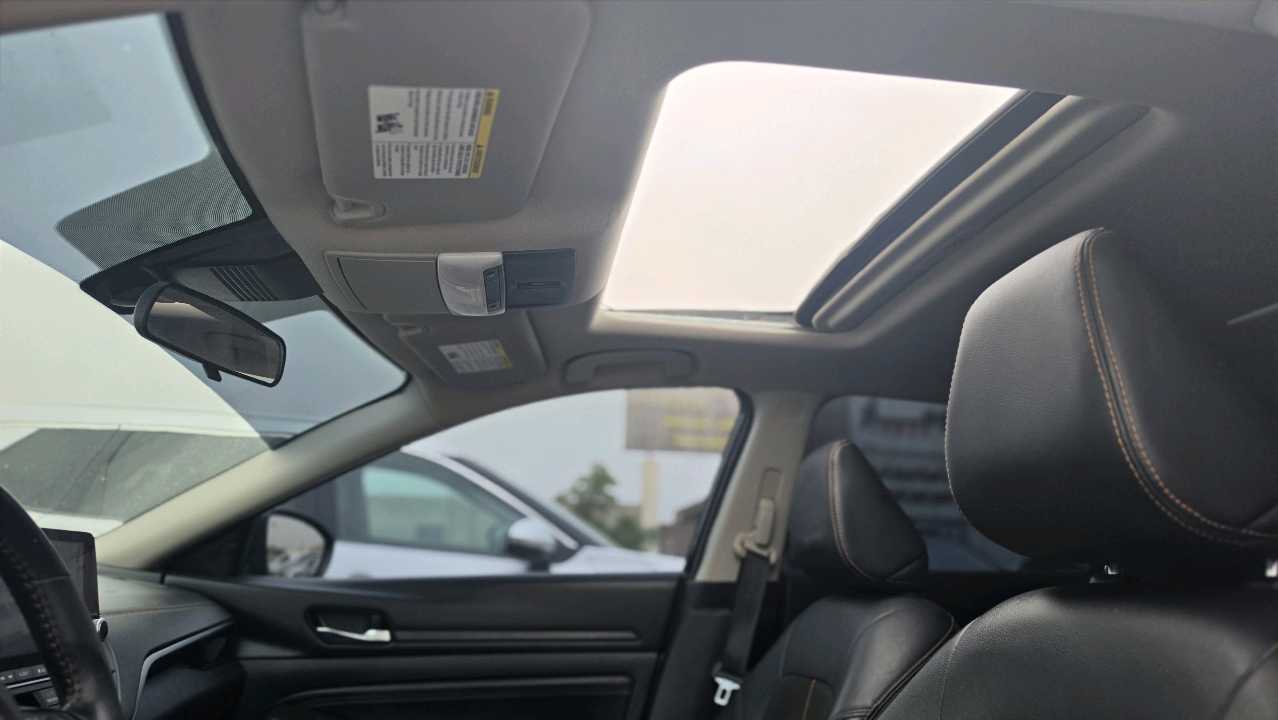 Car Image 2021 NISSAN ALTIMA SR