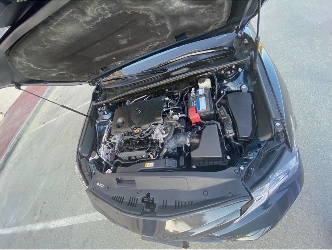 Car Image 2018 TOYOTA CAMRY LE