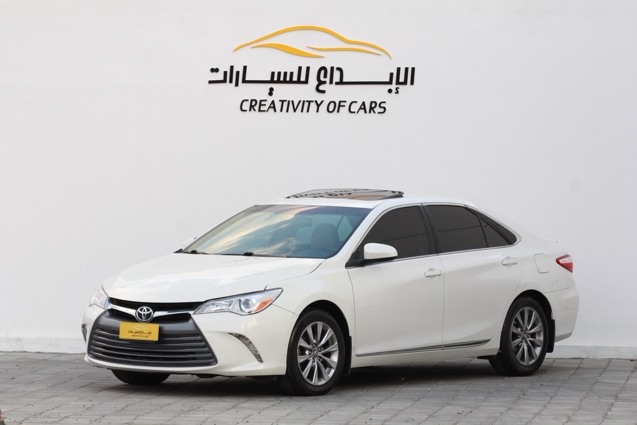 Car Image 2017 TOYOTA CAMRY XLE