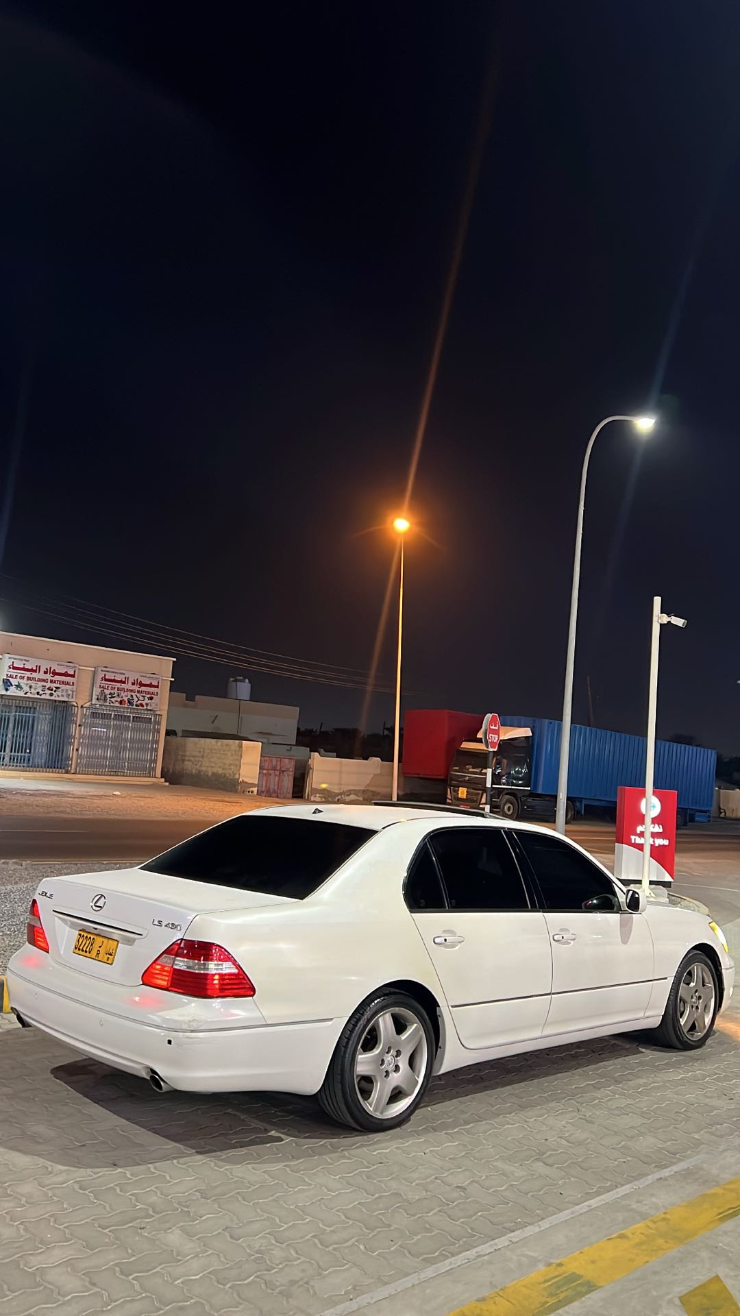 Car Image 2005 LEXUS LS 430