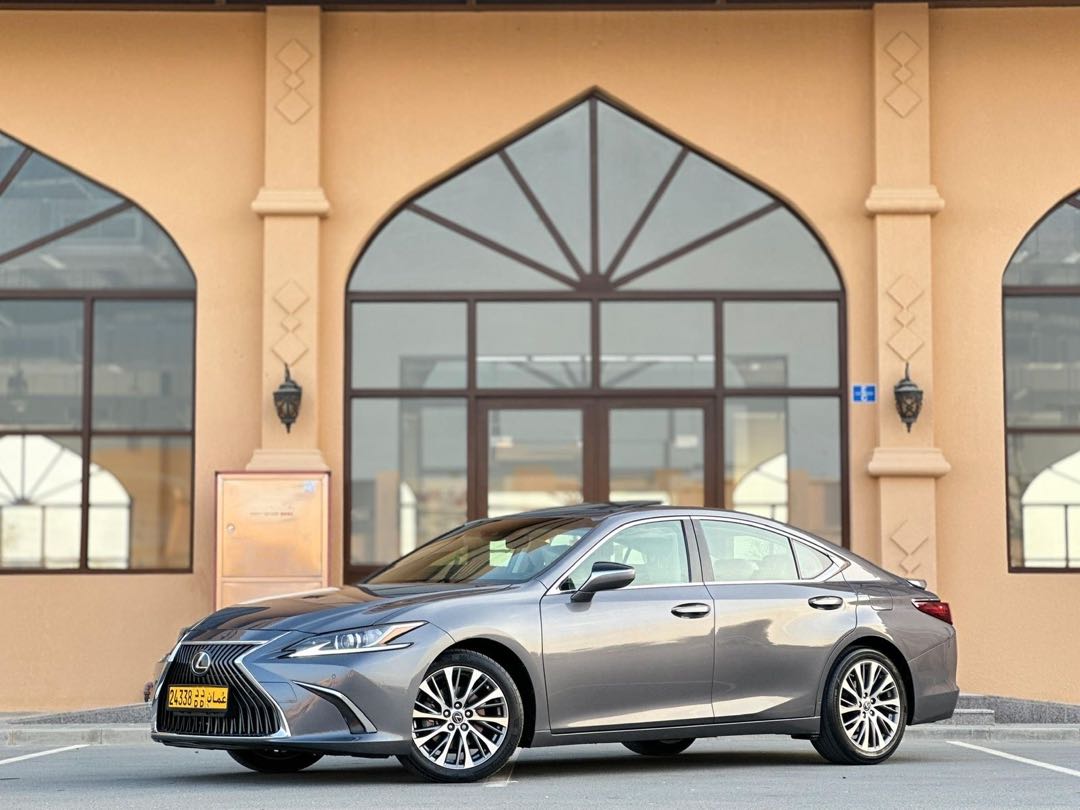 Car Image 2020 LEXUS ES 350