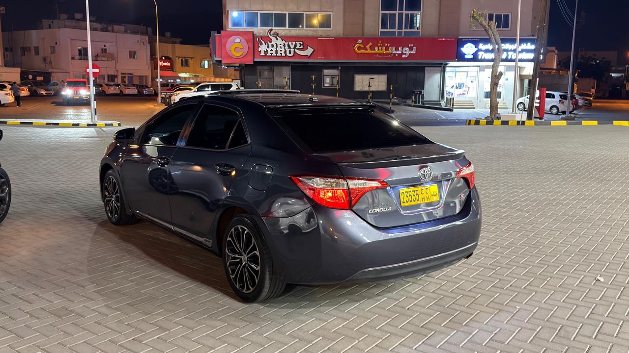 Car Image 2015 TOYOTA COROLLA S