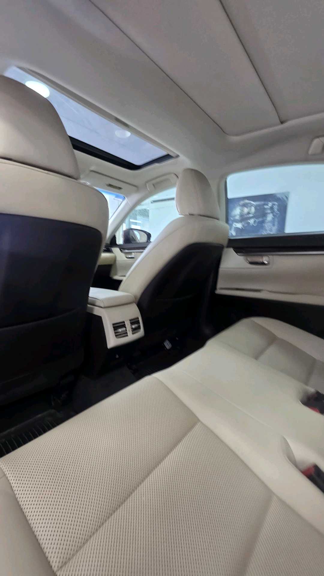 Car Image 2018 LEXUS ES 350