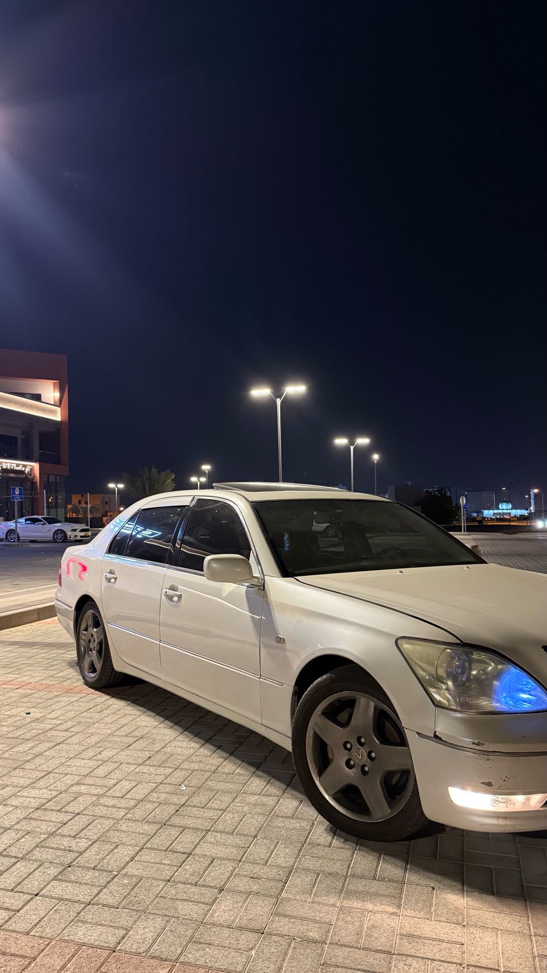 Car Image 2004 LEXUS LS 430