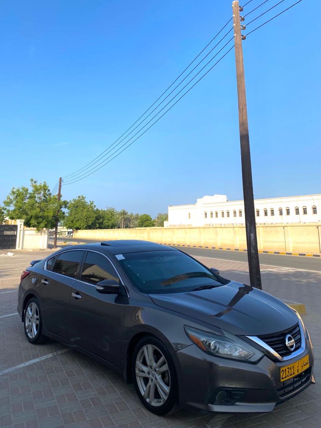 Car Image 2016 NISSAN ALTIMA SL