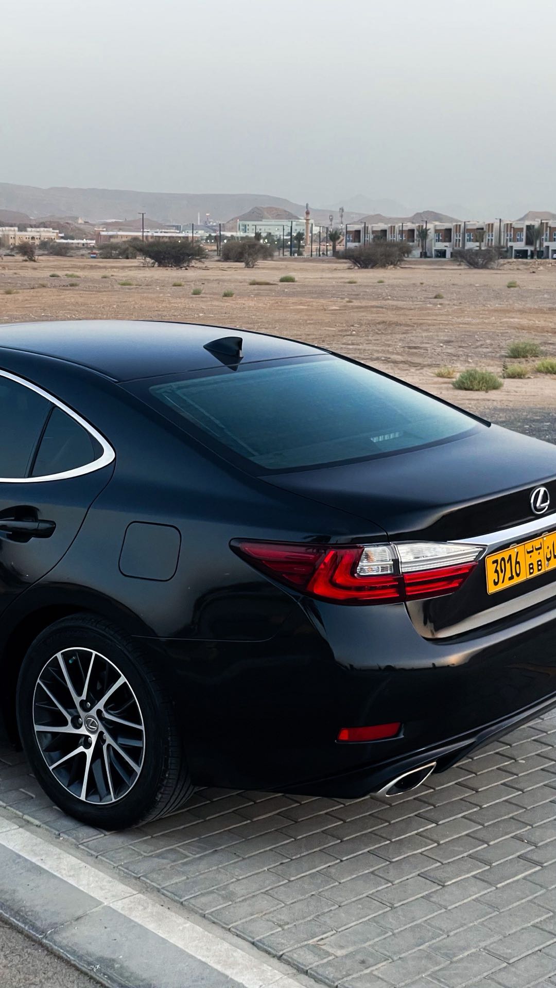 Car Image 2016 LEXUS ES 350