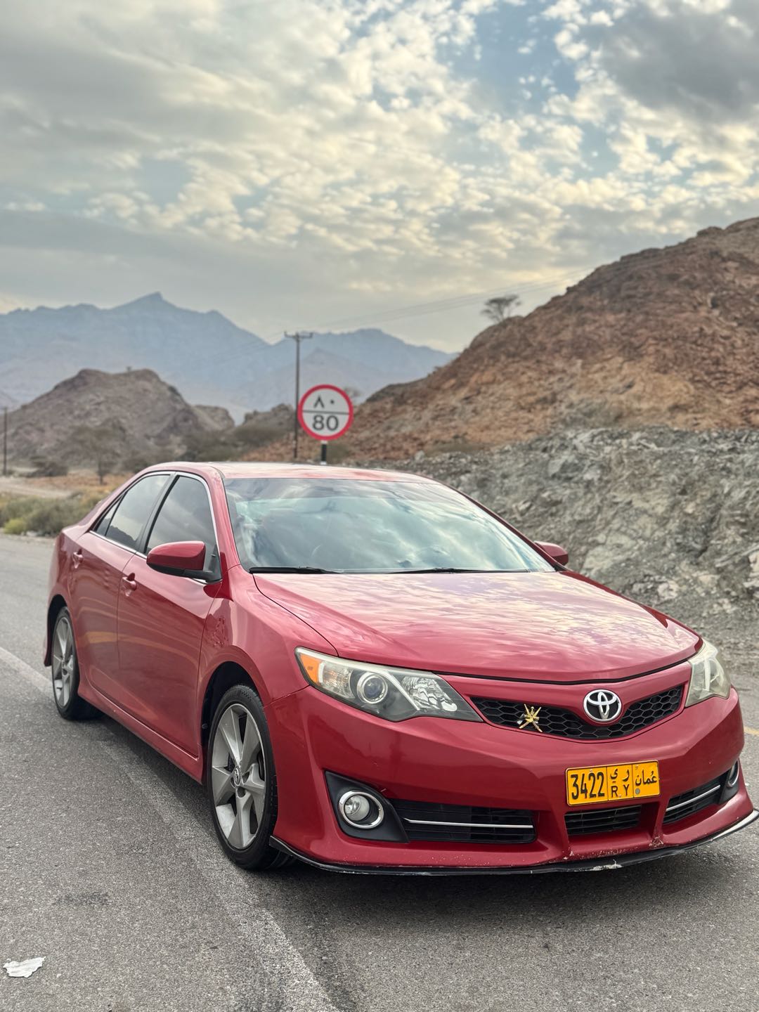 Car Image 2012 TOYOTA CAMRY SE
