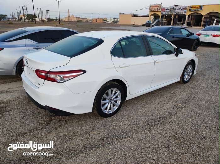 Car Image 2018 TOYOTA CAMRY LE