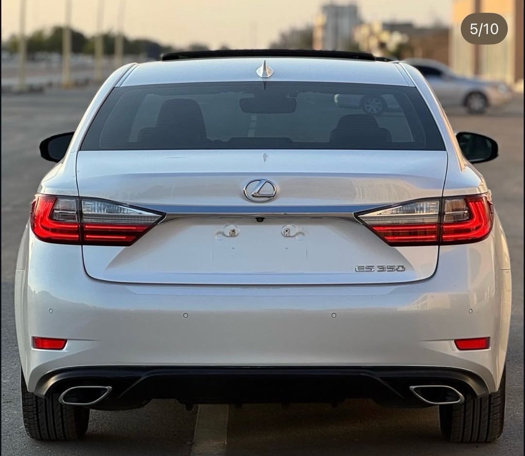 Car Image 2018 LEXUS ES 350