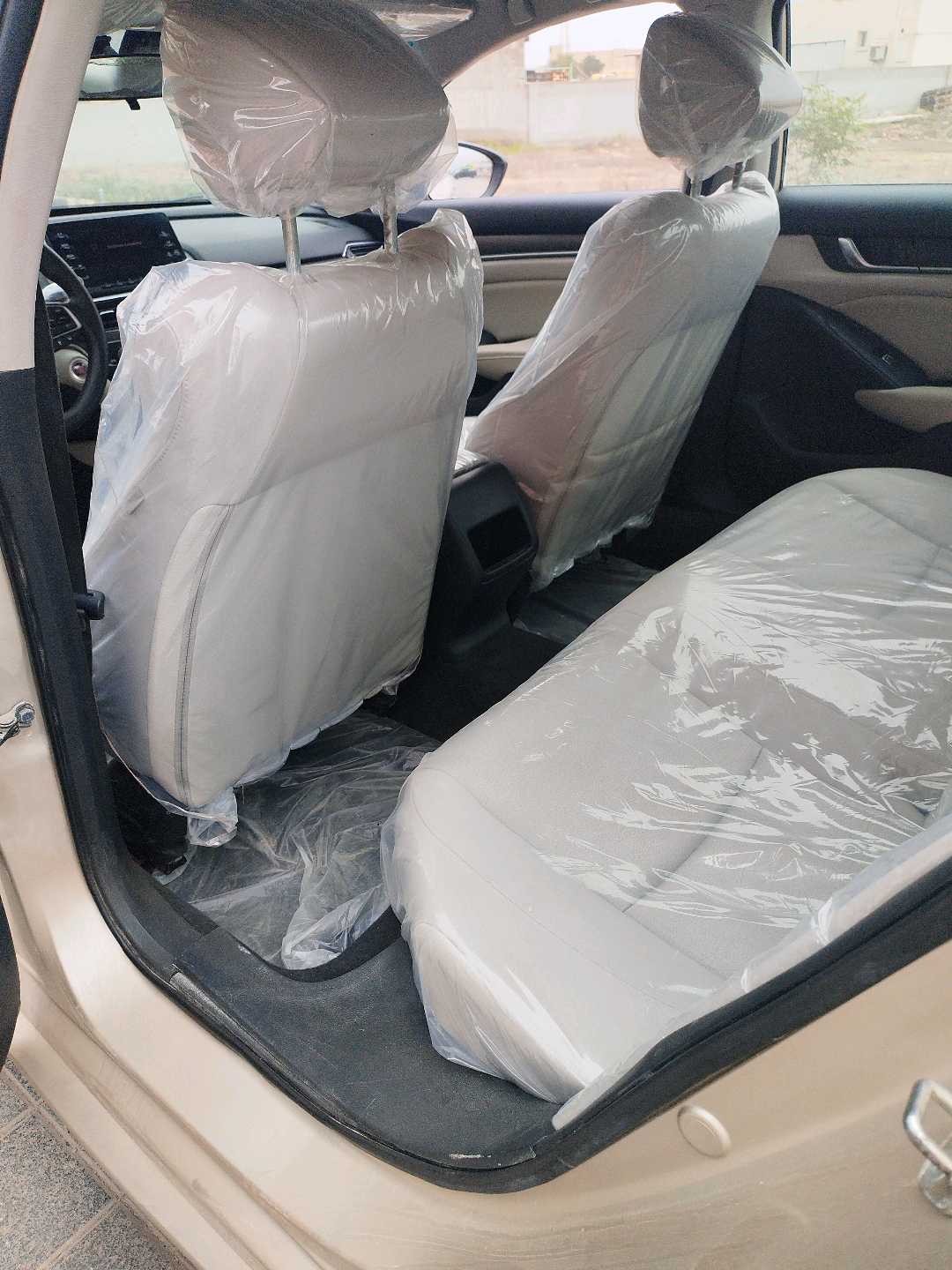 Car Image 2018 HONDA ACCORD LX