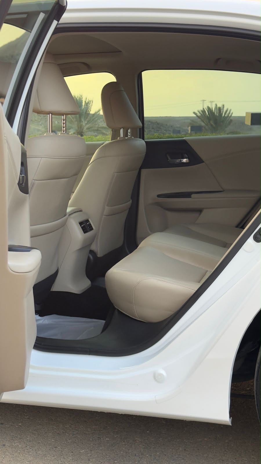 Car Image 2017 HONDA ACCORD EX