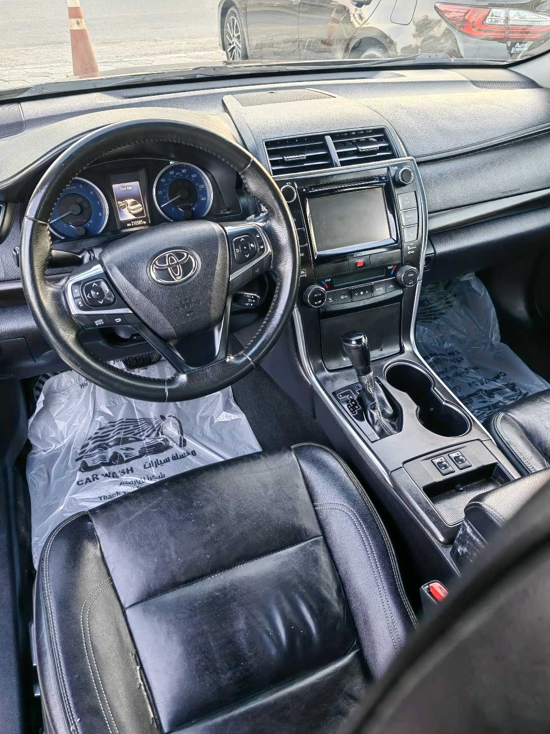 Car Image 2017 TOYOTA CAMRY XLE