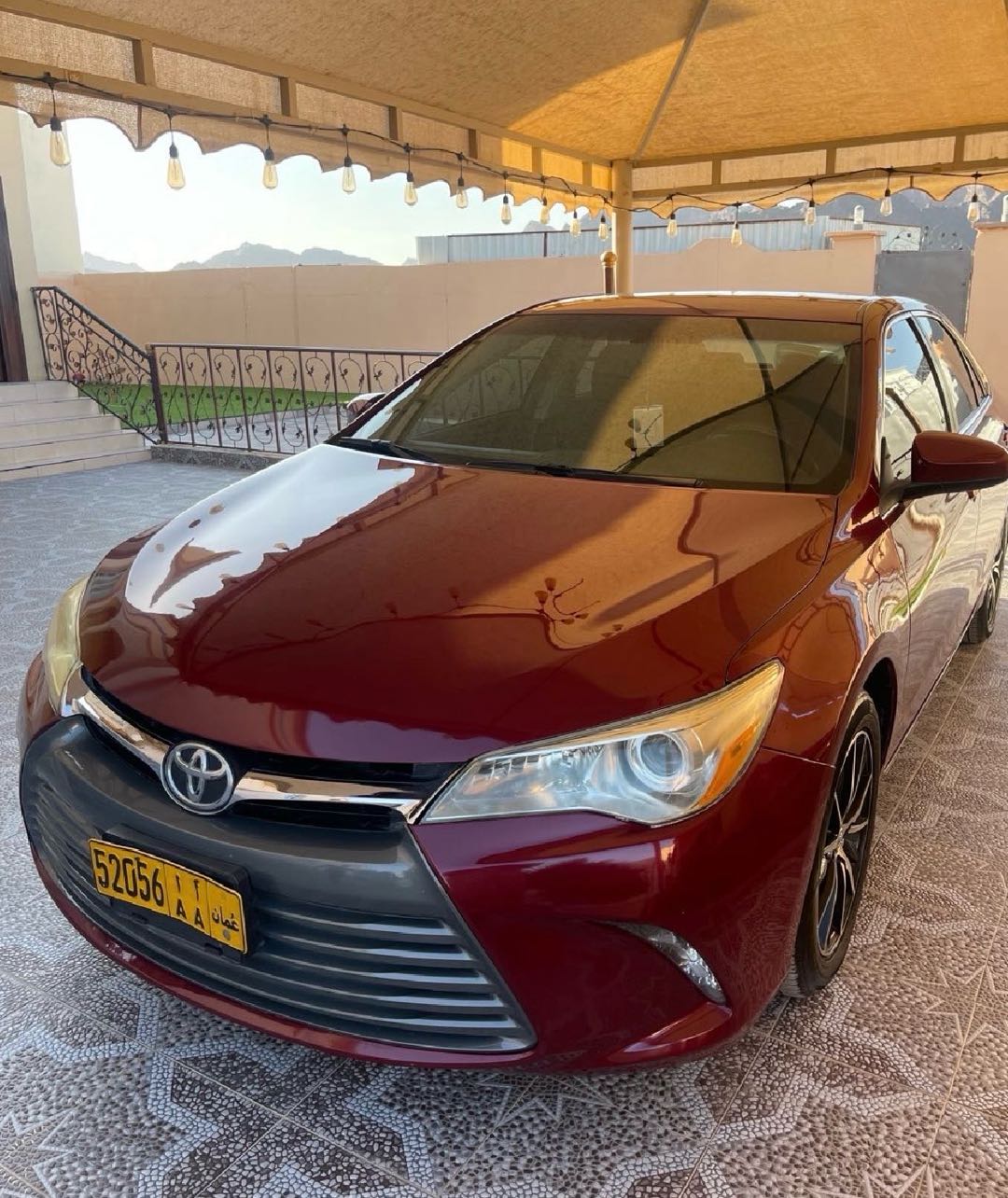 Car Image 2017 TOYOTA CAMRY LE