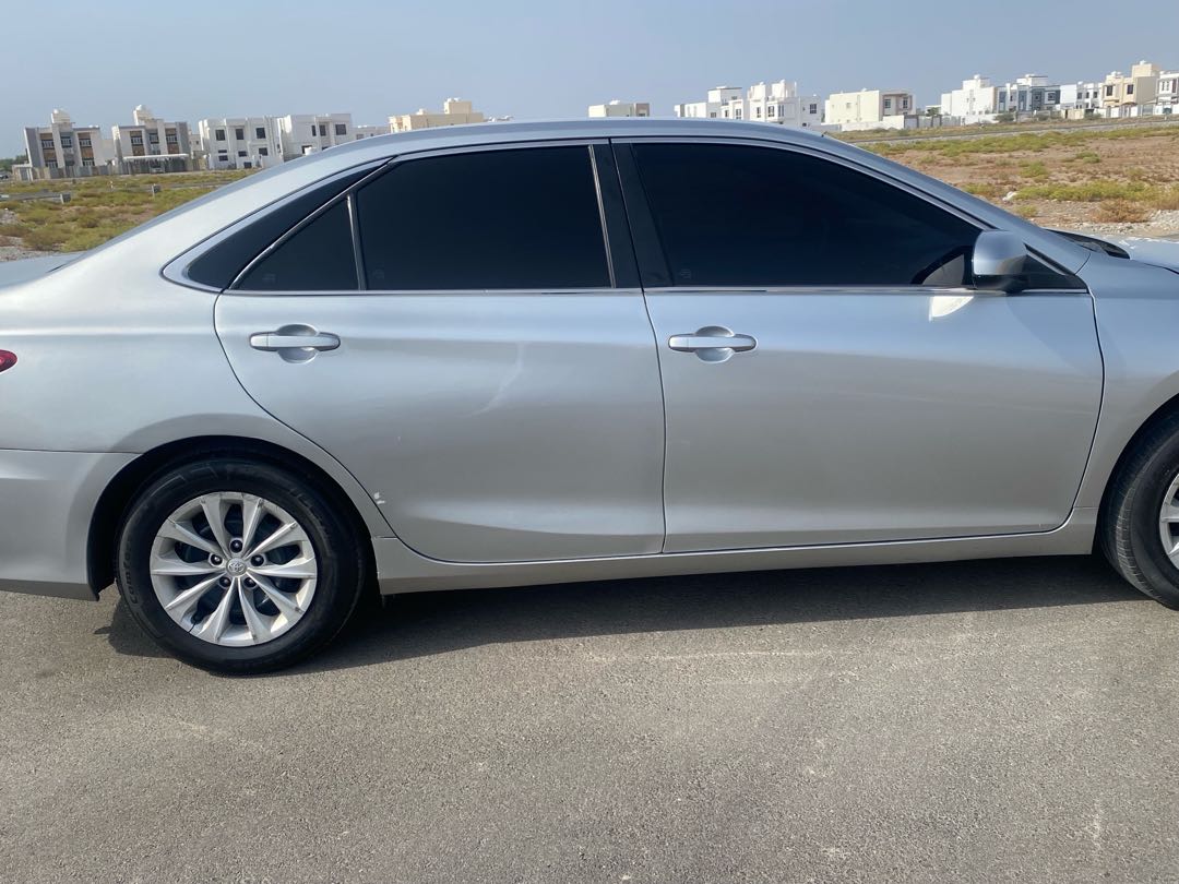 Car Image 2017 TOYOTA CAMRY LE