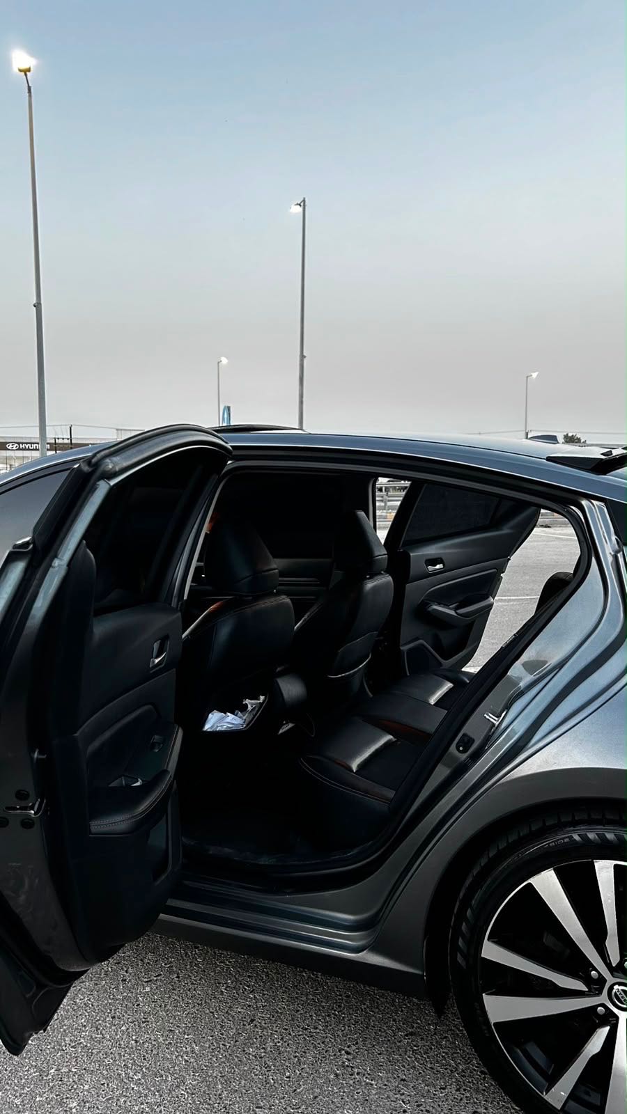 Car Image 2019 NISSAN ALTIMA SR