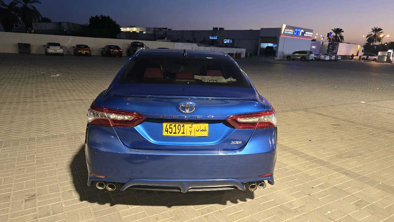 Car Image 2018 TOYOTA CAMRY XSE
