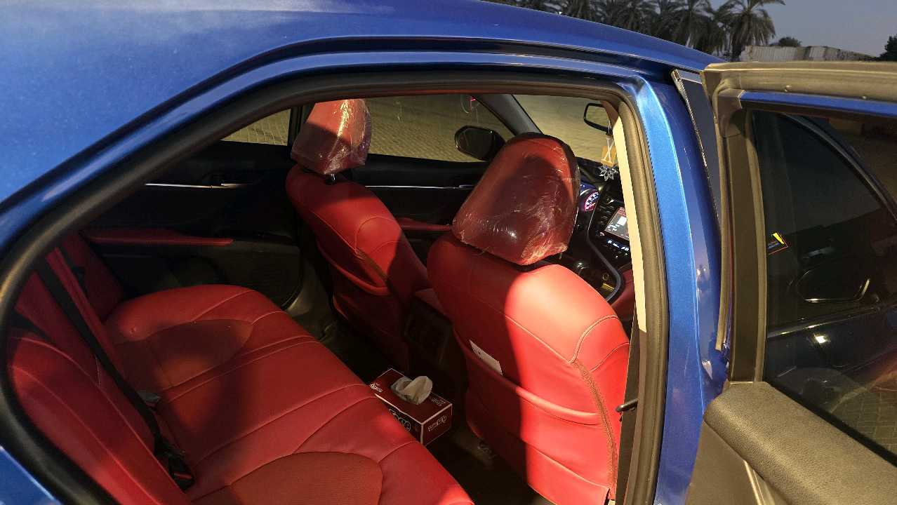 Car Image 2018 TOYOTA CAMRY XSE