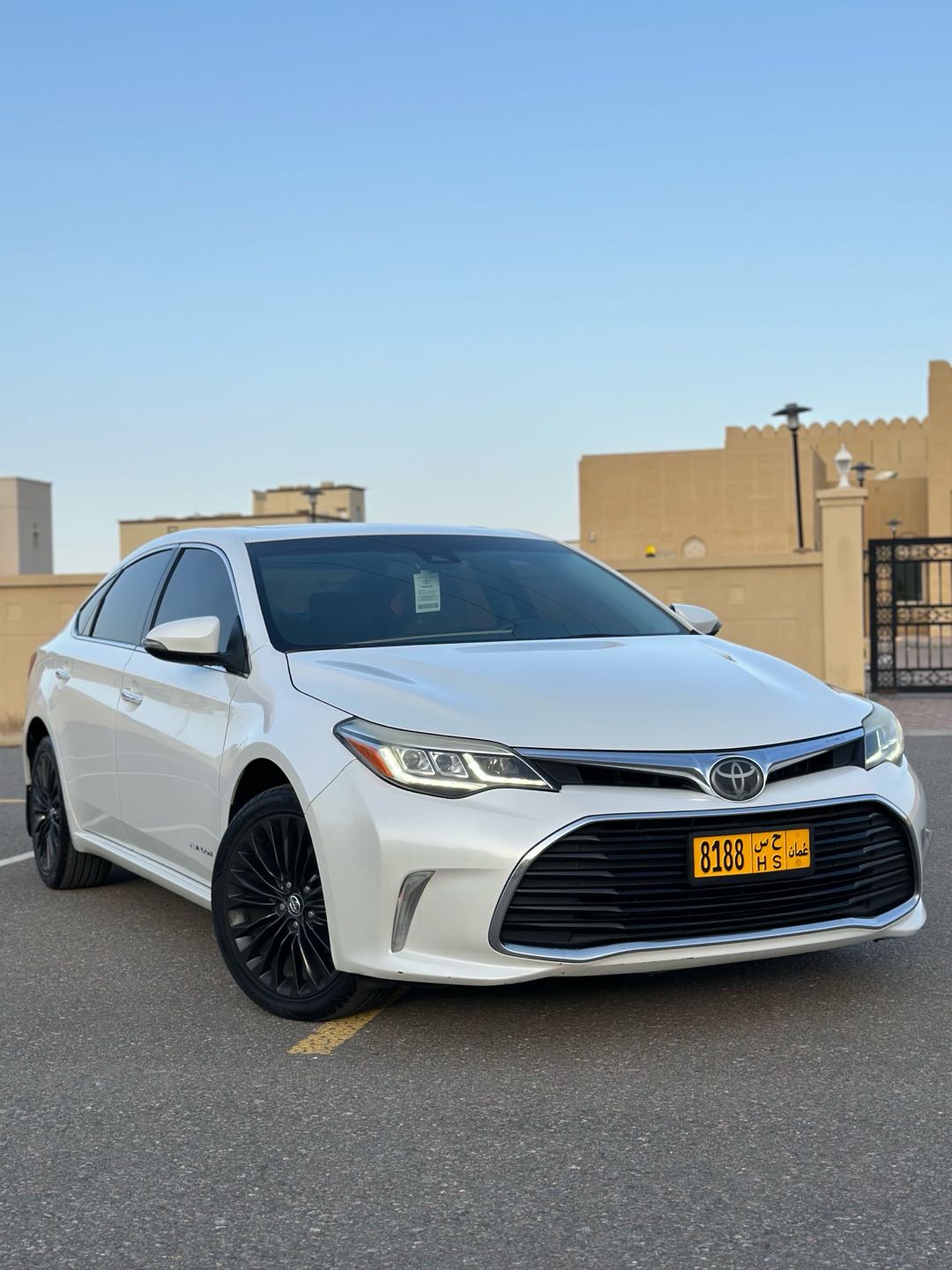 Car Image 2018 TOYOTA AVALON TOURING