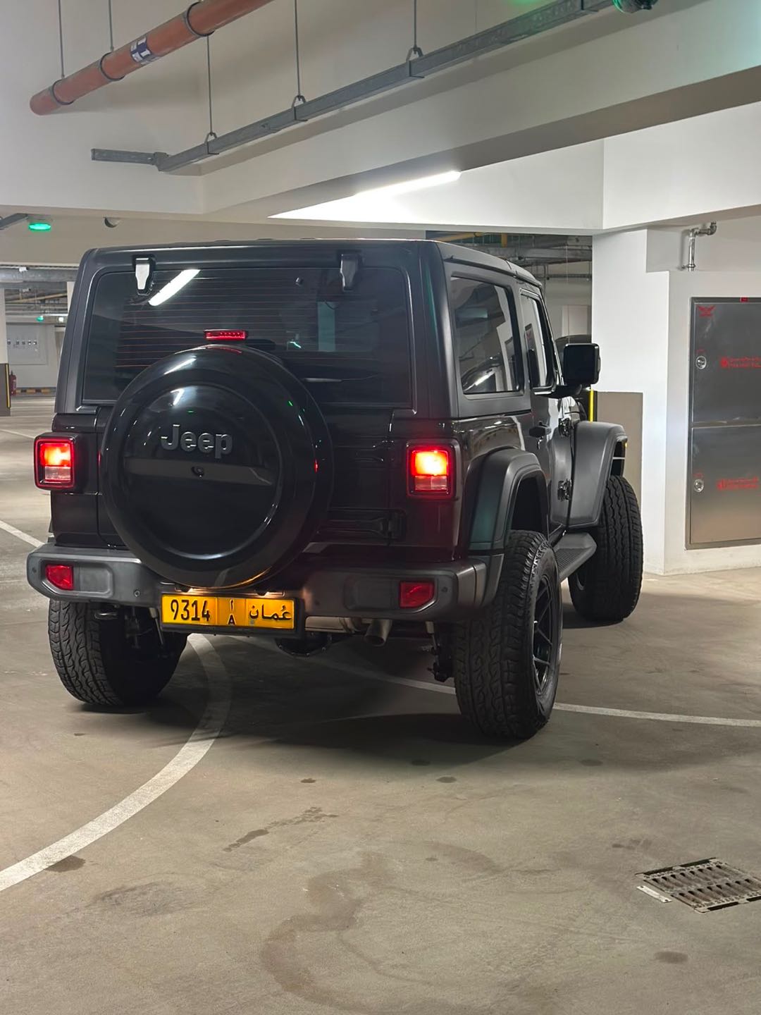 Car Image 2018 JEEP WRANGLER Sport