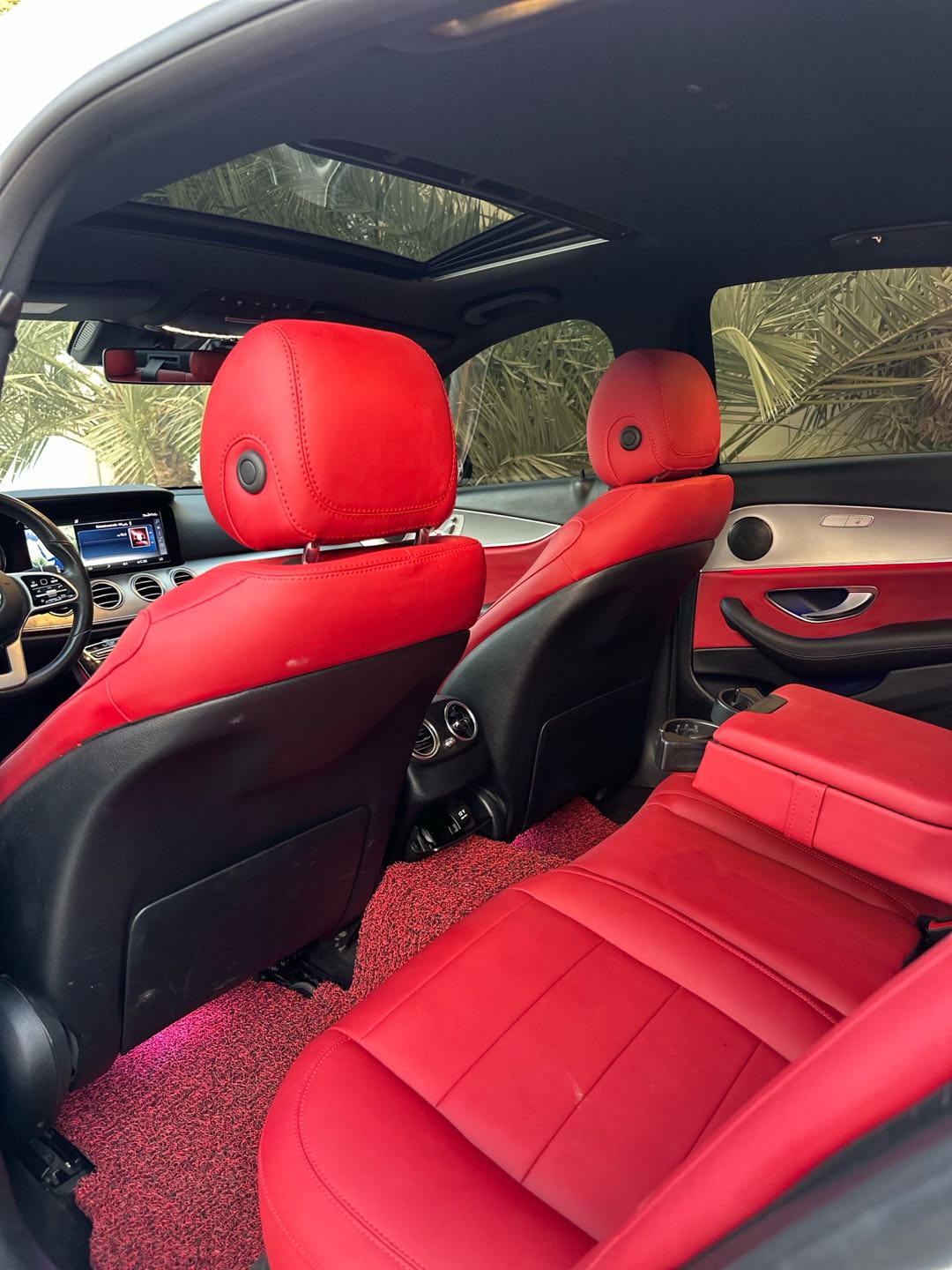 Car Image 2019 MERCEDES E Class 300