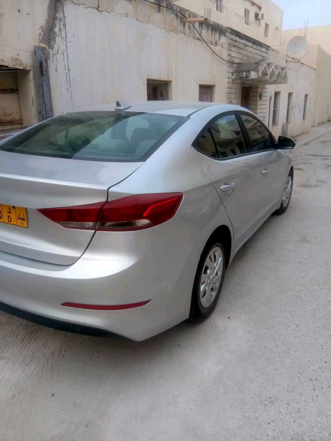 Car Image 2017 HYUNDAI ELANTRA SE