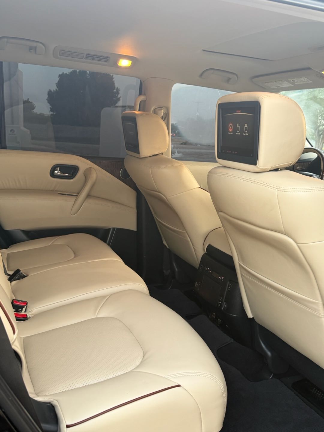 Car Image 2018 NISSAN ARMADA 
