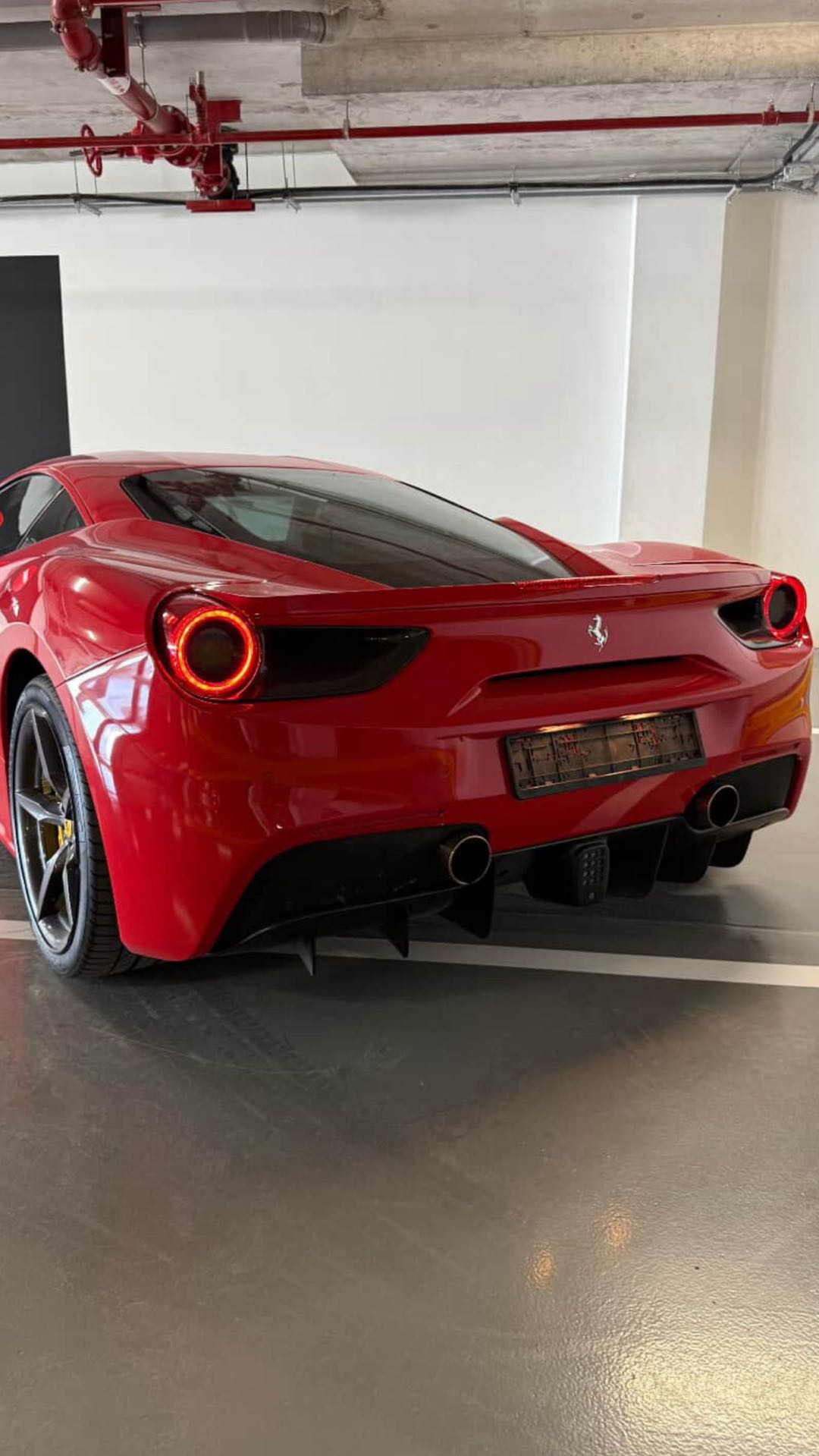 فيراري 488 2022