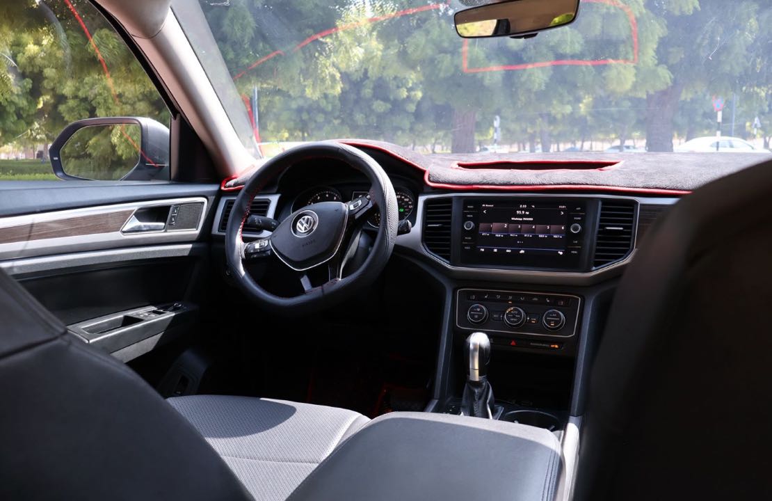 VOLKSWAGEN Atlas 2019