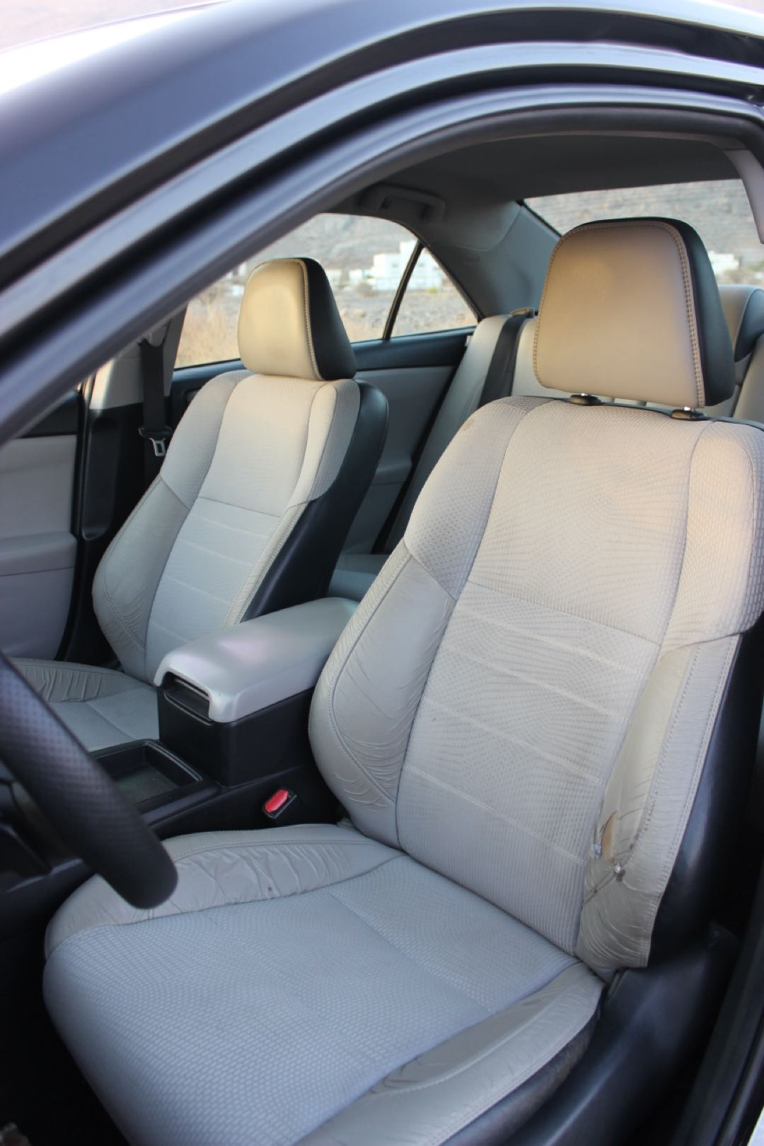 Car Image 2016 TOYOTA CAMRY SE