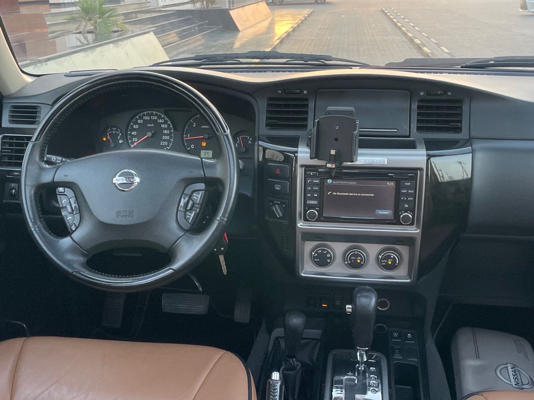 Car Image 2019 NISSAN SAFARI 
