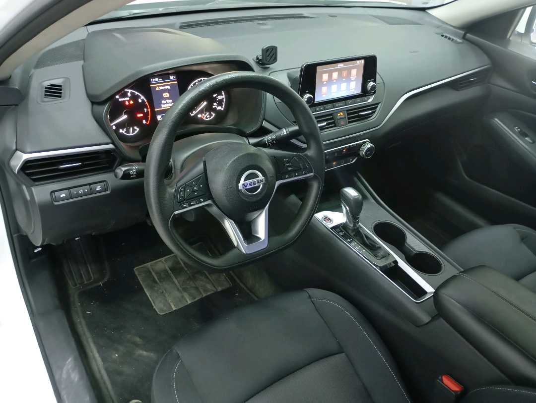 Car Image 2022 NISSAN ALTIMA S