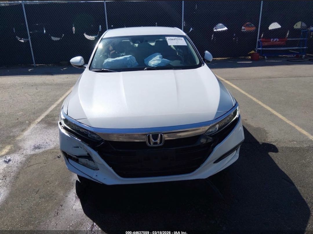 Car Image 2019 HONDA ACCORD LX