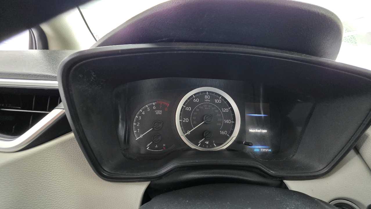 Car Image 2020 TOYOTA COROLLA LE