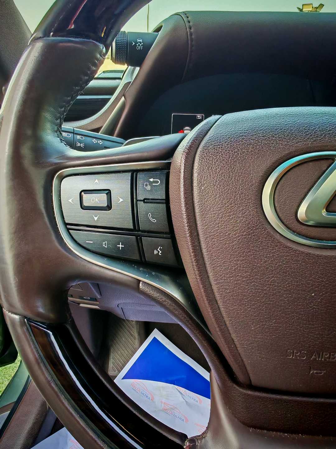 Car Image 2021 LEXUS ES 350