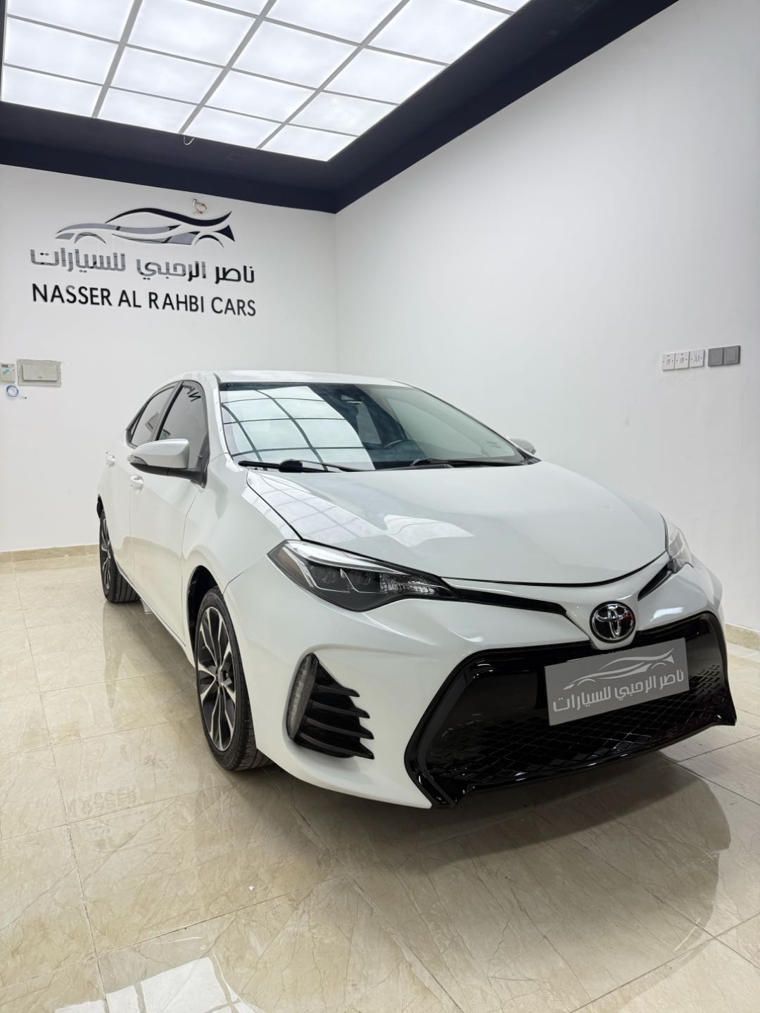 Car Image 2018 TOYOTA COROLLA SE