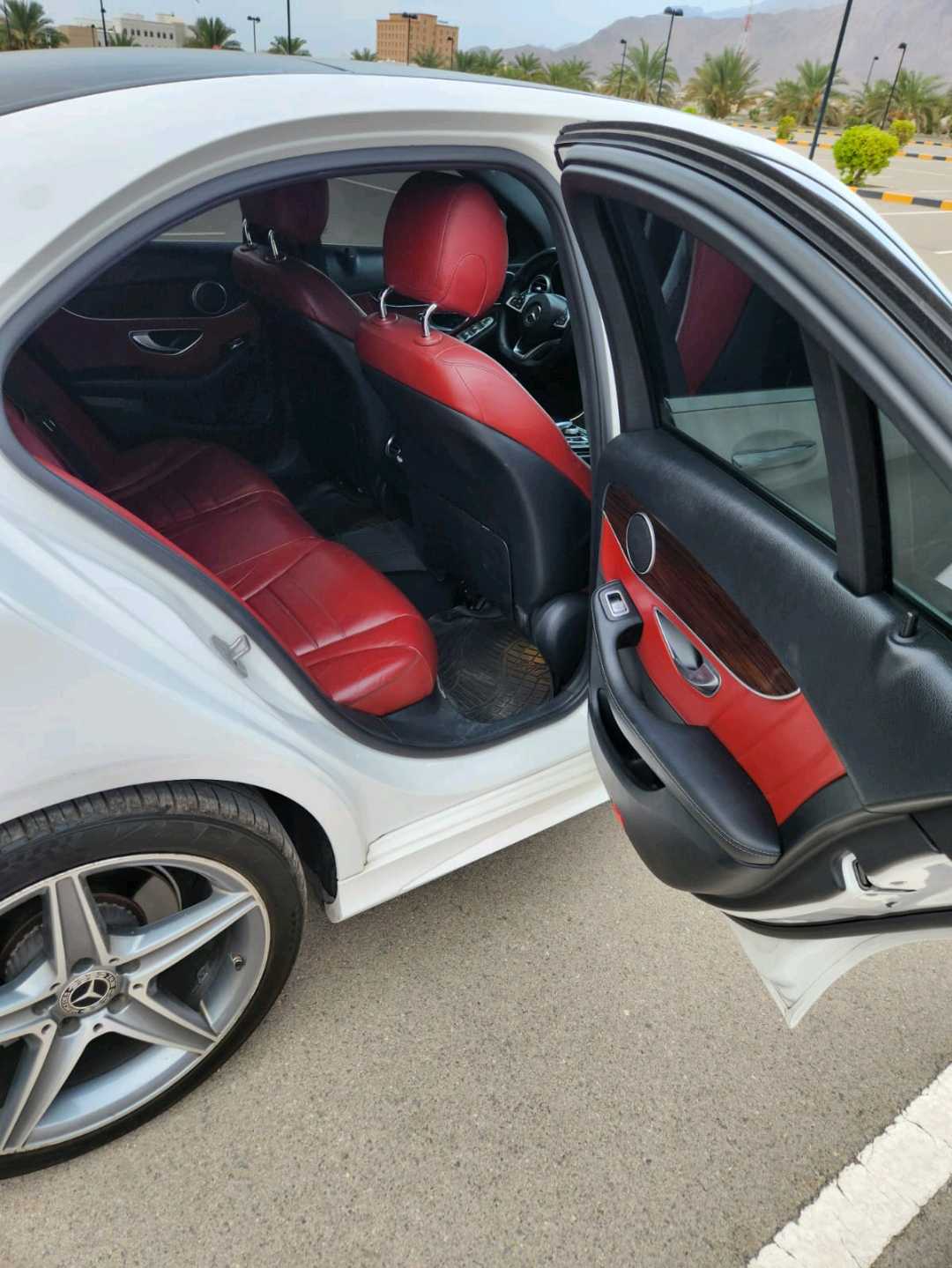 Car Image 2018 MERCEDES C Class 200