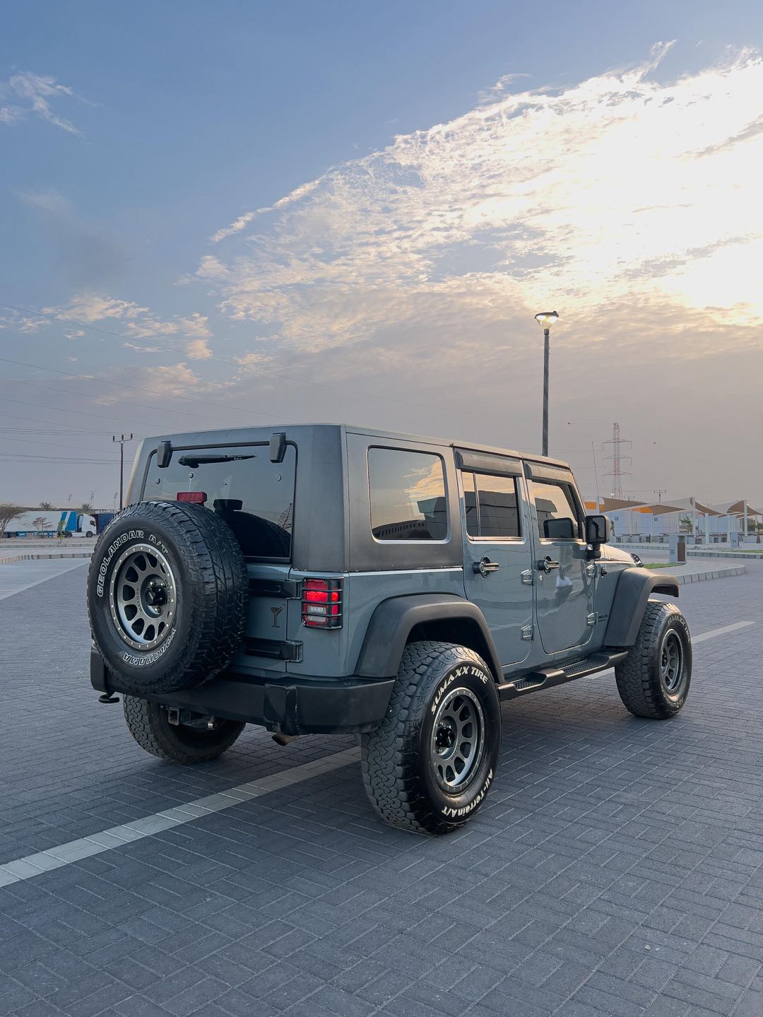 Car Image 2015 JEEP WRANGLER Rubicon