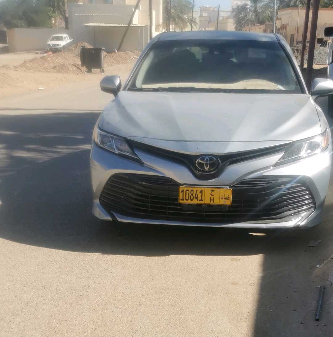 Car Image 2018 TOYOTA CAMRY LE