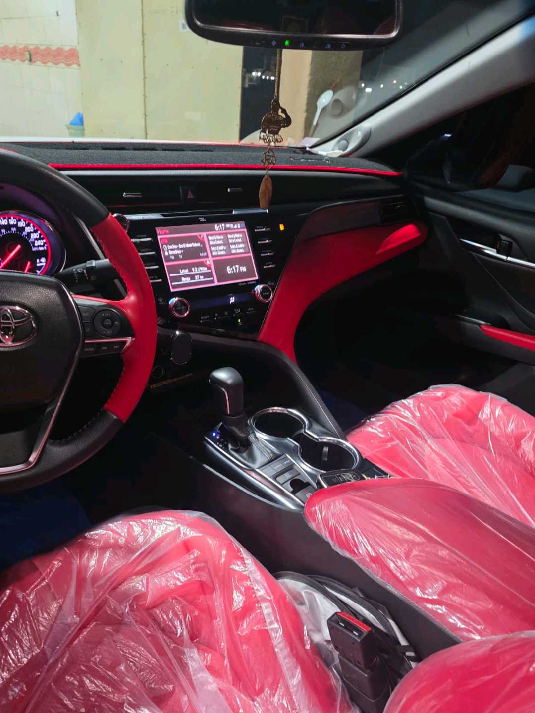 Car Image 2018 TOYOTA CAMRY XSE