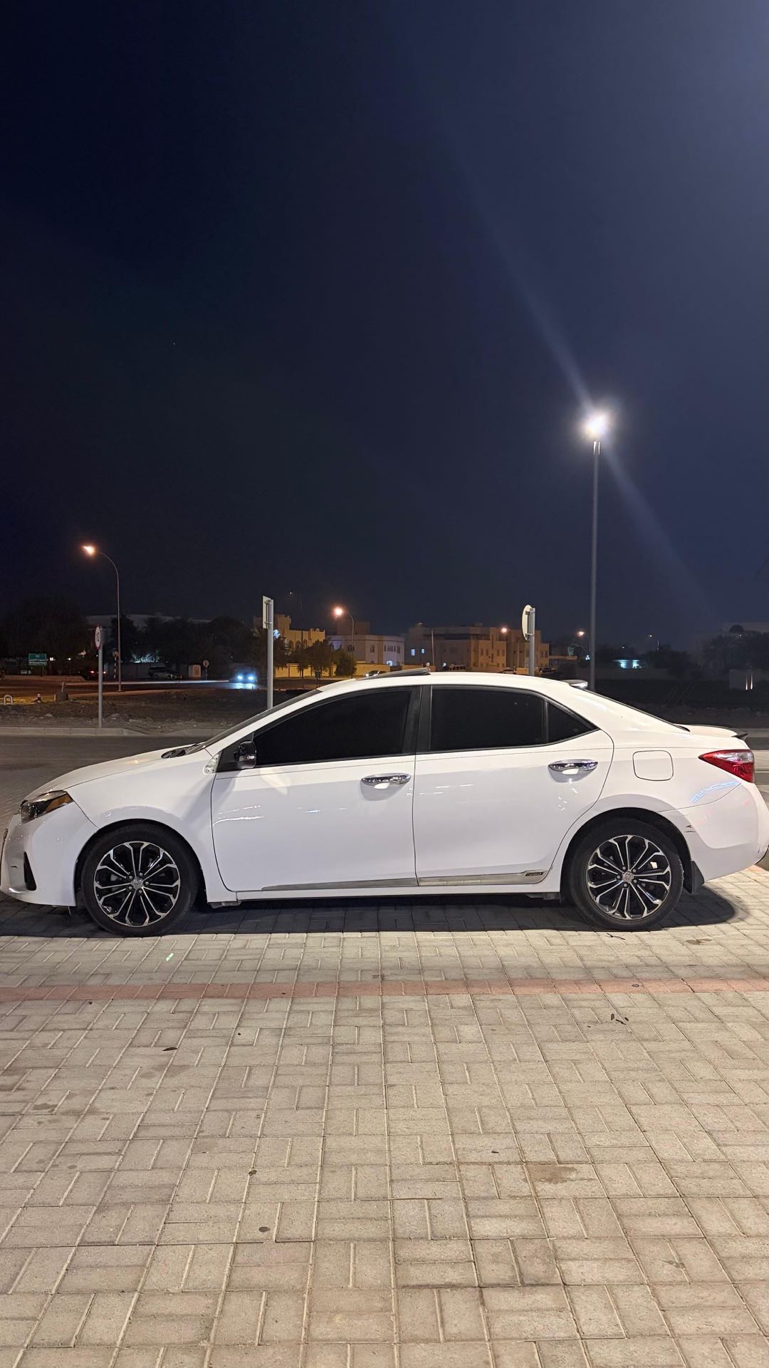 Car Image 2015 TOYOTA COROLLA S