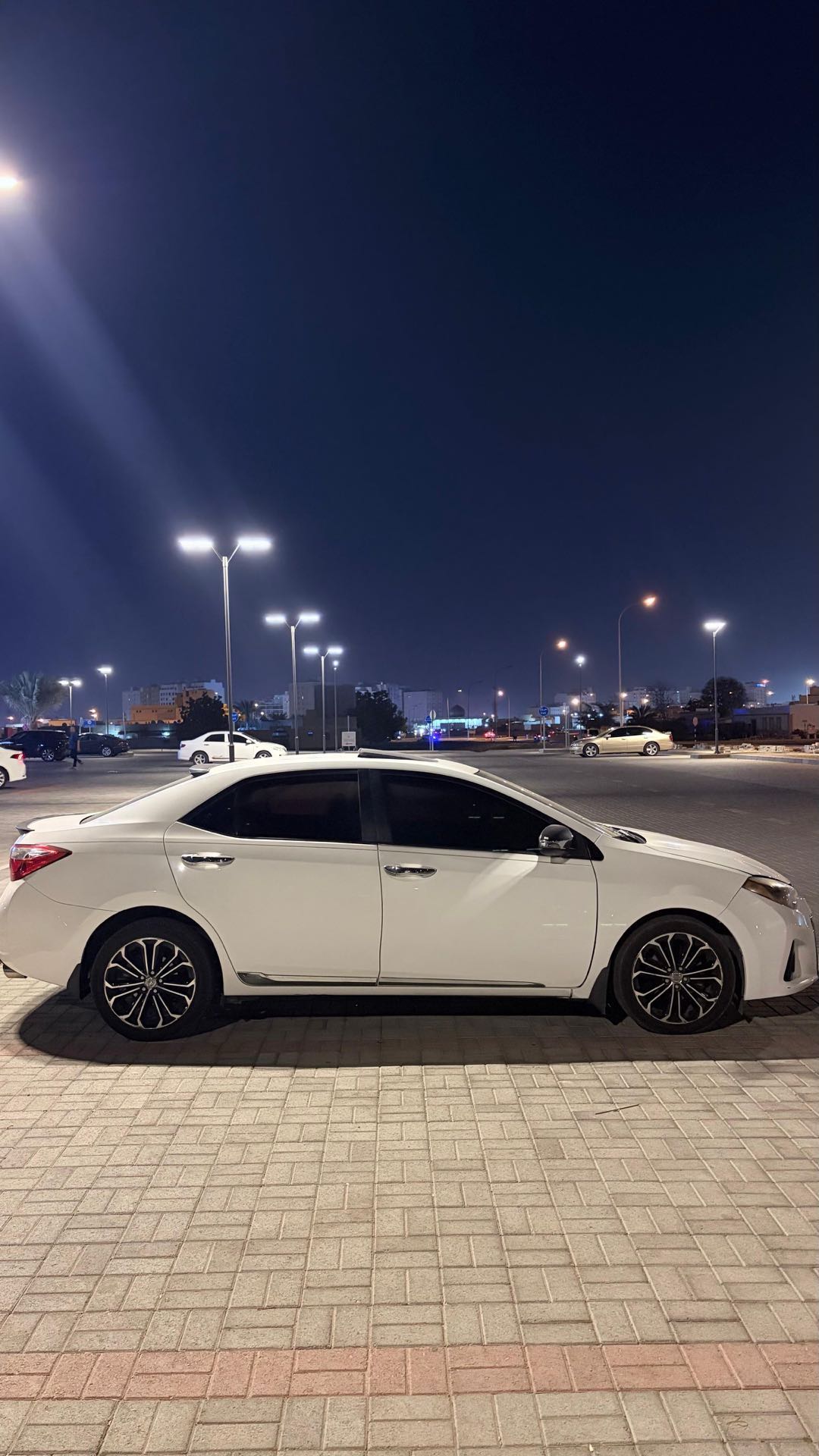 Car Image 2015 TOYOTA COROLLA S