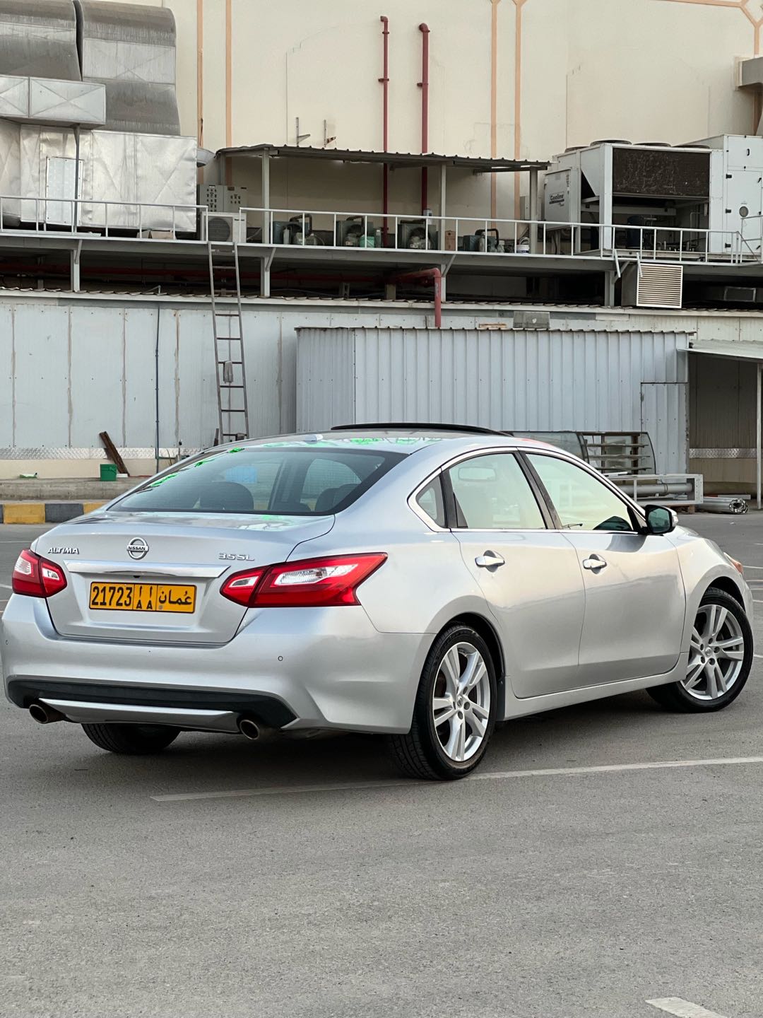 Car Image 2016 NISSAN ALTIMA SL