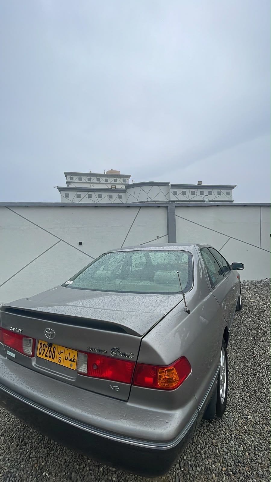 Car Image 2000 TOYOTA CAMRY LE