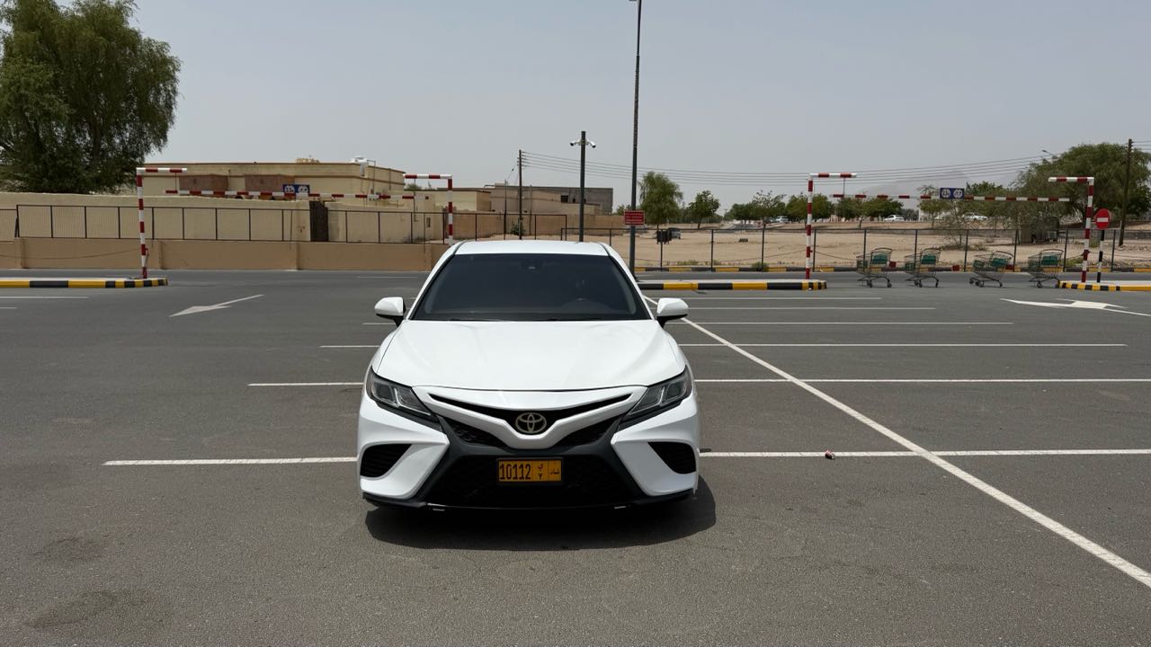 Car Image 2020 TOYOTA CAMRY SE