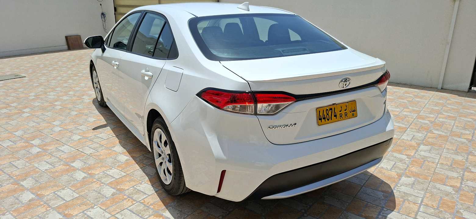 Car Image 2021 TOYOTA COROLLA LE