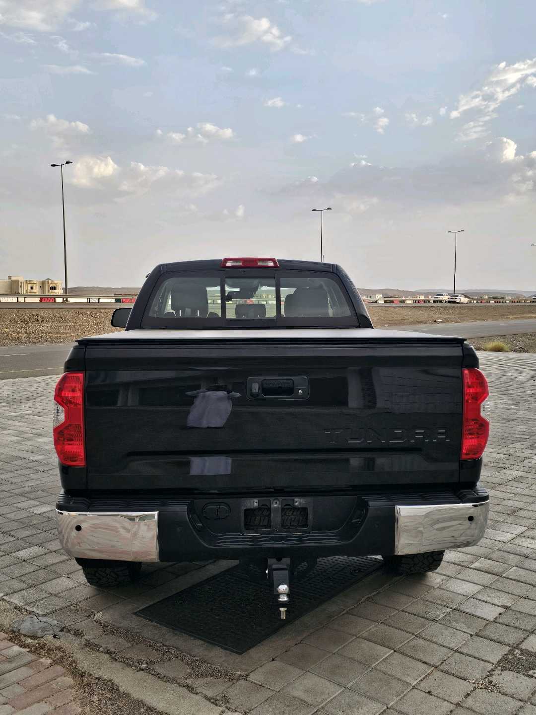 Car Image 2018 TOYOTA TUNDRA SR5