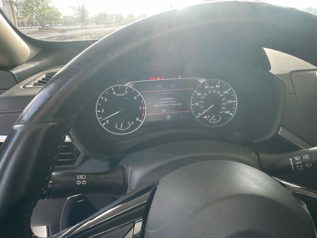 Car Image 2019 NISSAN ALTIMA SR